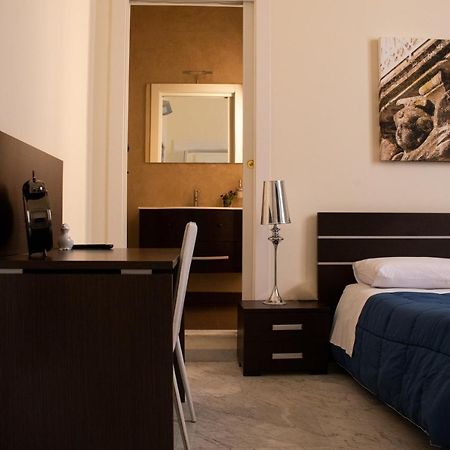 Apollo Suites Lecce Extérieur photo