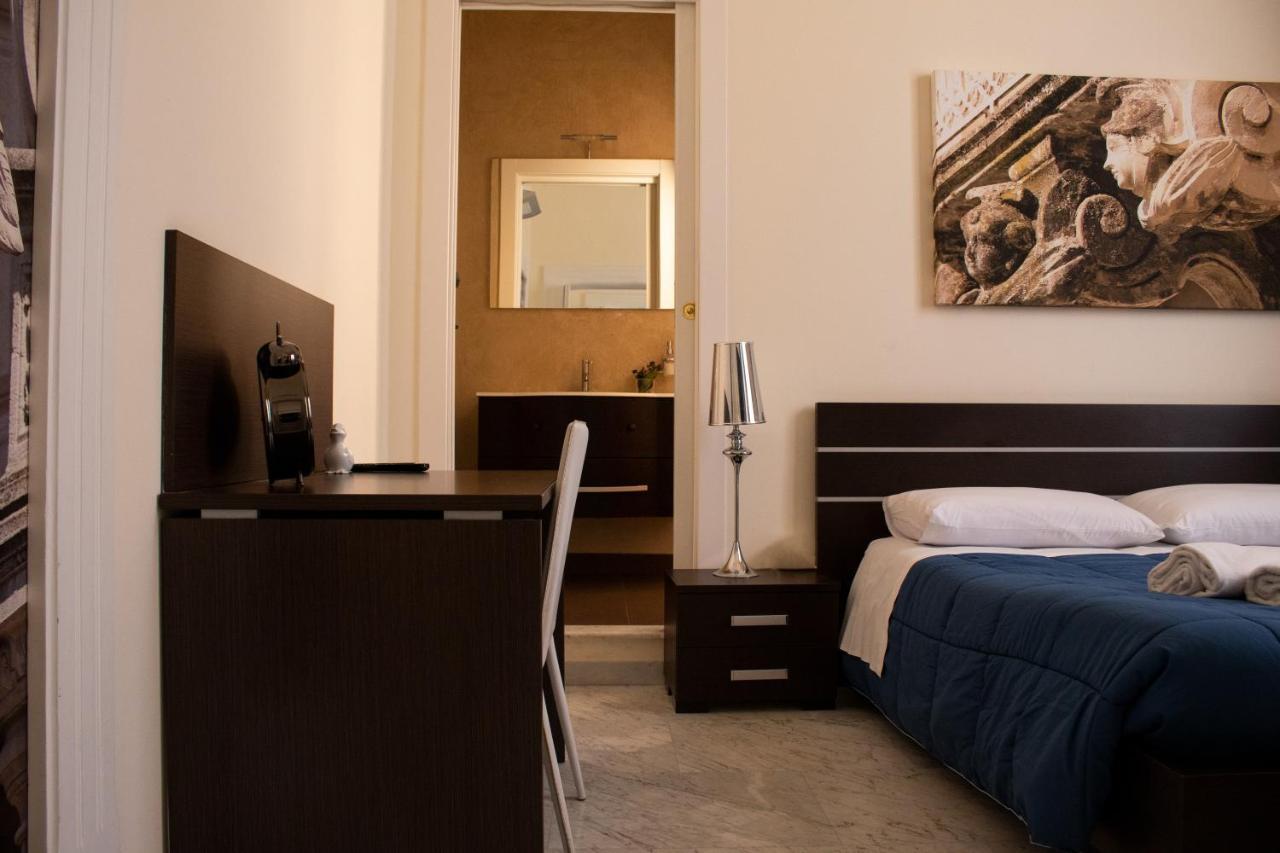 Apollo Suites Lecce Extérieur photo