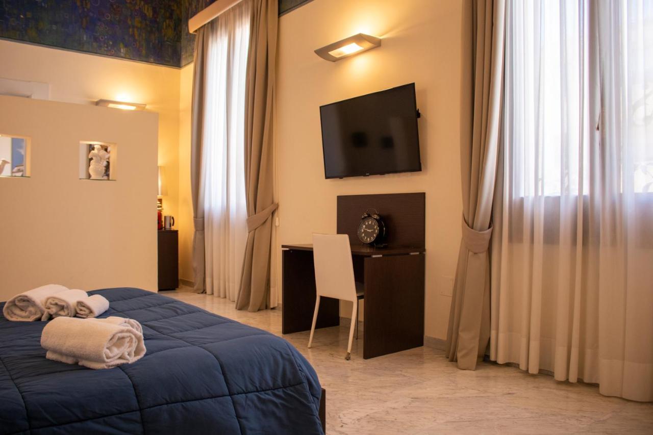 Apollo Suites Lecce Extérieur photo